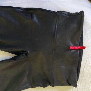 SPANX BLACK LEGING never worn